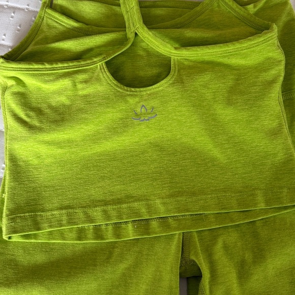 Beyond Yoga Spacedye Set in Lime Citron Heather - Picture 3 of 6